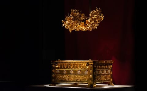 Private Tour of Vergina Royal Tombs and Veria Monastery