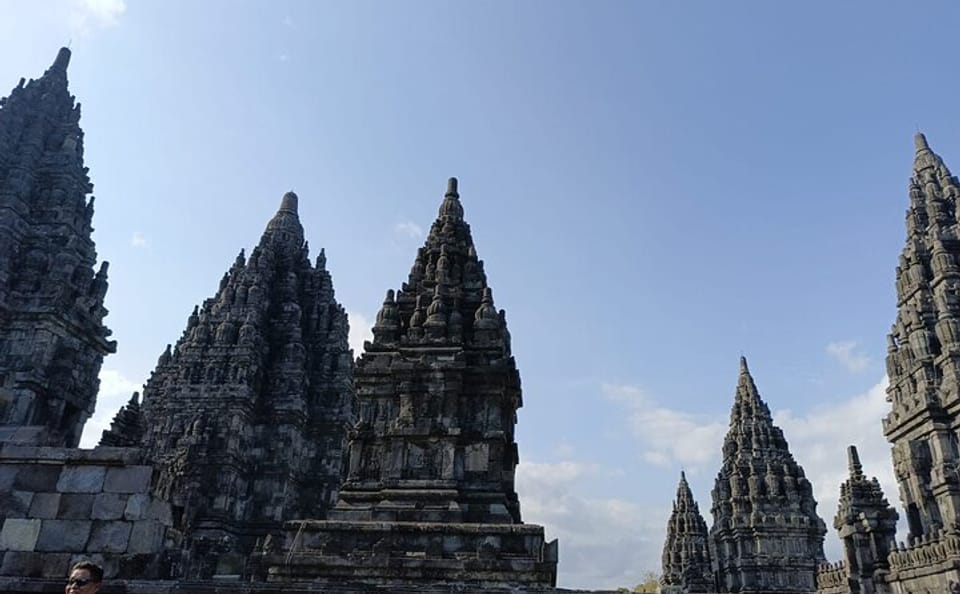 7-Day Java Adventure Tour: Bandung, Banyuwangi, Borobudur