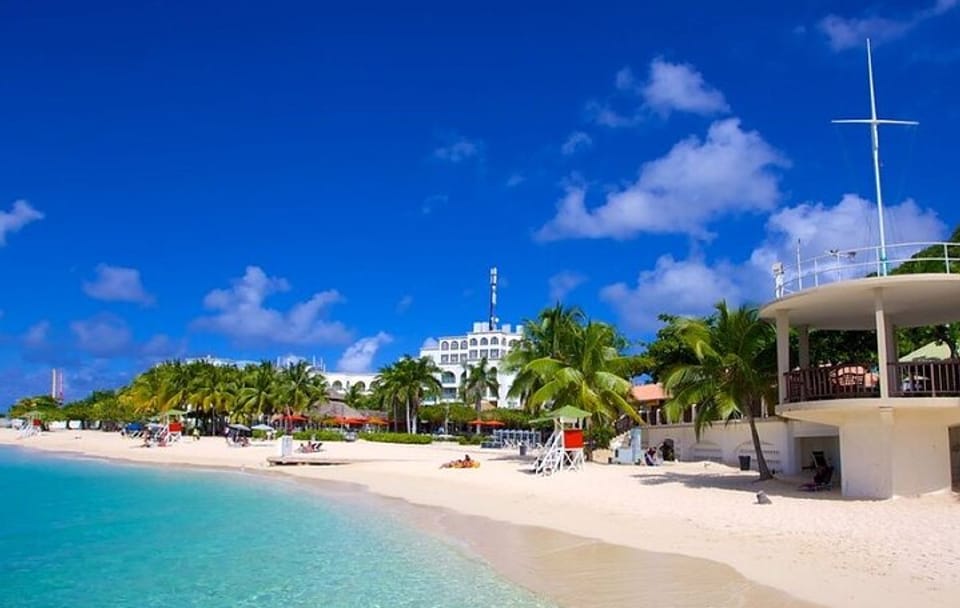 Day Trip to Doctor's Cave Beach and Margaritaville from Lucea