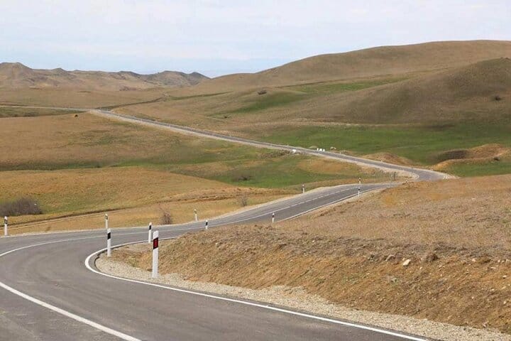 4 Full days in Georgia with private tour, free aiport