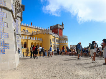 Small Group Tour to Pena Palace, Fátima & Nazaré from Lisbon