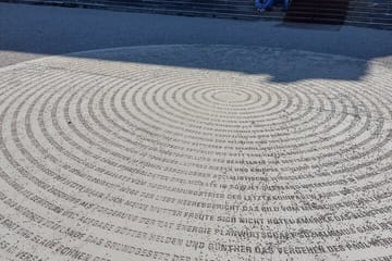 Königsplatz Walking Tour: History and Resilience in Munich