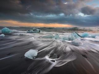 From Reykjavik: South coast, Diamond Beach &Glacier Lagoon Day Tour guided in Chinese冰岛南岸钻石沙滩&冰河湖中文一日团, photo 8