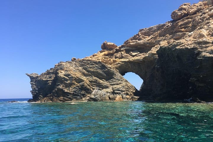 VIP Motor Yacht Charter – 17 meter – 10 Guests max – Full day