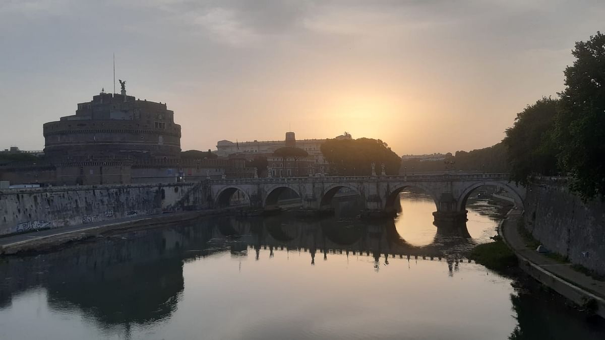 Sunrise Cycling Tour on the Ancient Appian Way & Aqueducts in Rome