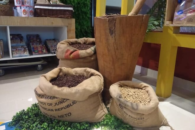 Guided Shopping Tour - Rum tasting, chocolate factory, Cigar factory 6