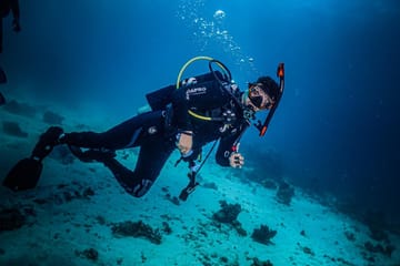 Scuba Diving Adventure in Jeddah's Red Sea Waters