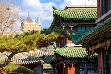 Explore Taiyuan's Antique Market and Northern Qi Murals