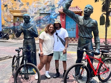 Bike Tour and Lunch at Anthony Bourdain's Favorite Cartagena Spot