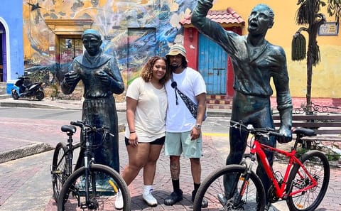 Bike Tour and Lunch at Anthony Bourdain's Favorite Cartagena Spot