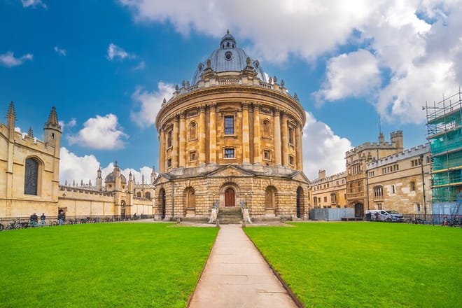 Explore Oxford & the Cotswolds on a Private Day Trip from London