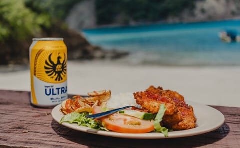 Isla Tortuga Day Trip from Jacó with Lunch Included
