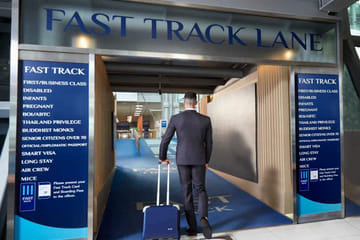 Bangkok Suvarnabhumi Airport: Guided Fast-Track Service