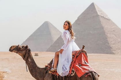 Private Tour to Pyramids ,Sphinx & Egyptian Museum from Hurghada