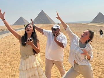 Cairo VIP Tour: Pyramids, Museum, and Khan Al-Khalili Bazaar