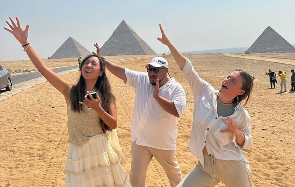 Cairo VIP Tour: Pyramids, Museum, and Khan Al-Khalili Bazaar