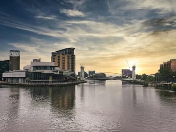 Explore Manchester: 5-Hour Guided City Tour