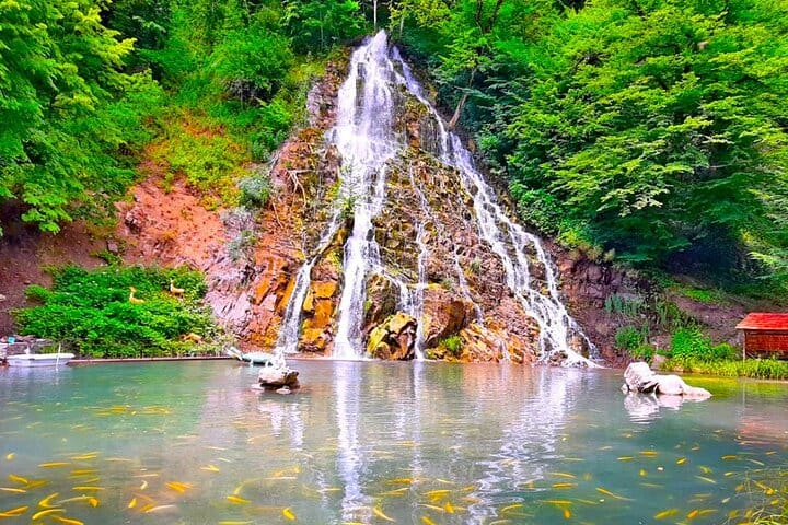 nature Azerbaijan-Gabala-Azerbaijan tour-Travel to Azerbaijan_VIP tour to Azerbaijan-Xalxal Waterfall