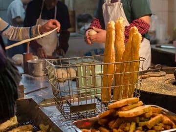 3-Hour Shanghai Breakfast Street Food Tour