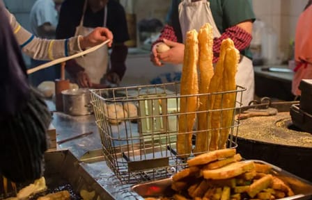 Shanghai Breakfast Street Food Tour: A Culinary Experience