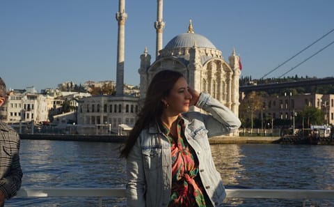 Istanbul city tour: Spice Market and Bosphorus cruise