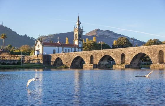 Valença, Ponte de Lima & Viana do Castelo: Private Tour from Porto