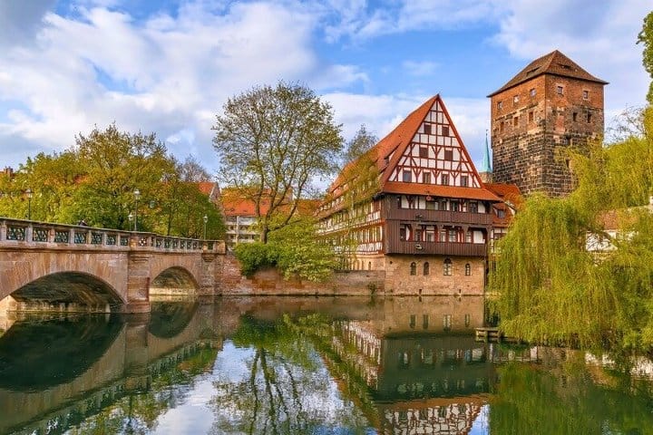 TOP Nuremberg : Private Guided Tour with your mobile 4