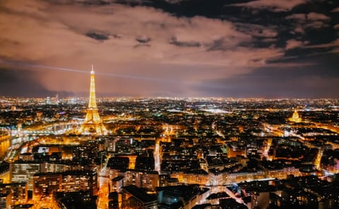 Paris and Nice Rail Tour: 6 Days of Culture and Relaxation