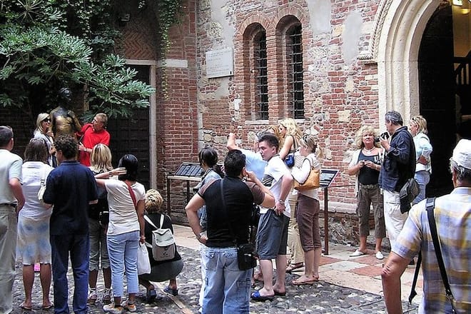 Visit of Verona and Lake Garda. Private tour with pick up photo 6