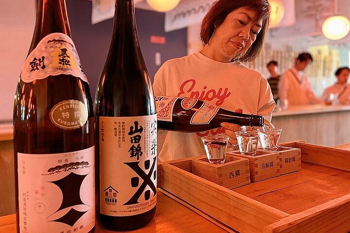 Sake Tour and Tasting in Kobe