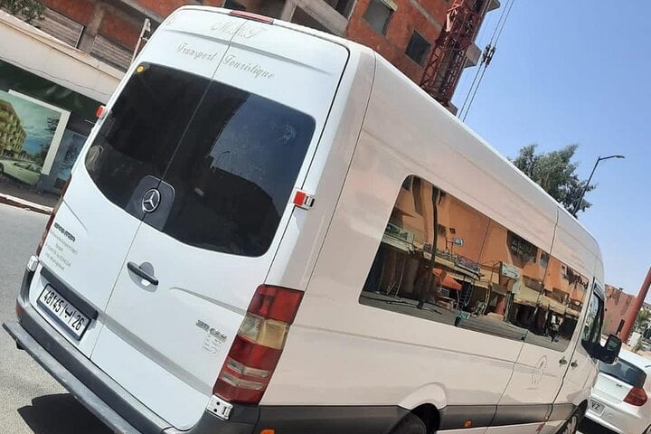 Private transfer back and forth for all evening