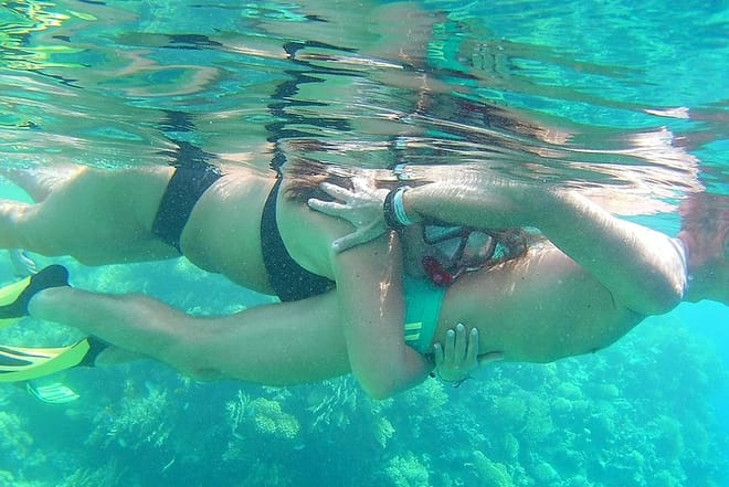 Semi Submarine Sea Trip with Parasailing &amp; Turkish bath -Hurghada