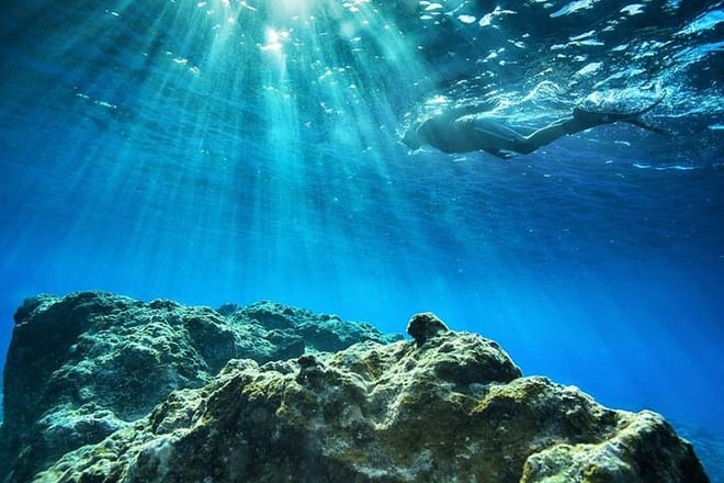Abu Munkar Island Trip by speed boat Hurghada