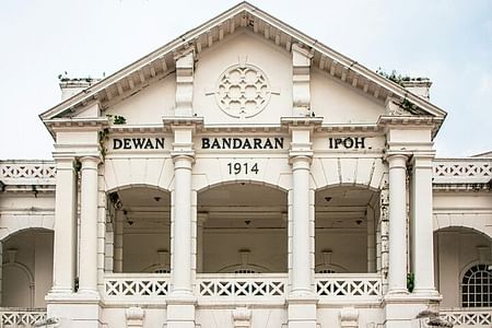 Ipoh Day Tour: Cave Temples, Heritage Streets & Food Tasting