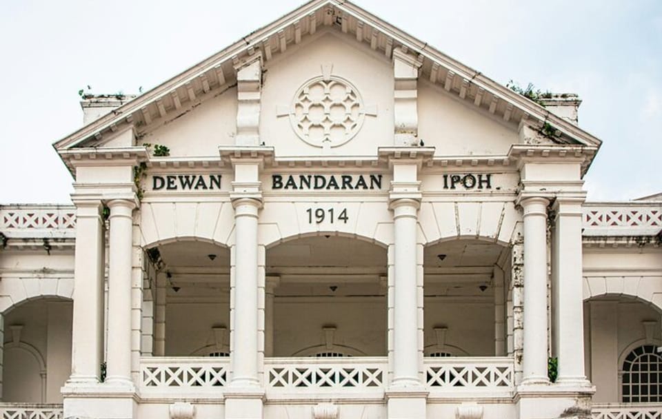 Ipoh Day Tour Cave Temples, Heritage Streets and Food Tasting