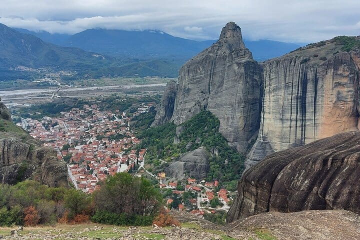 Delfi & Meteora 2 Days Private Sightseeing Tour 2