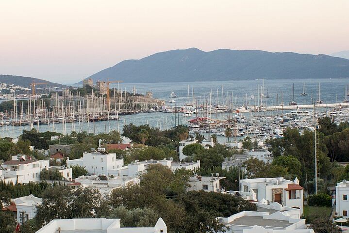 Private Bodrum City Tour: Explore History, Windmills & Ancient Wonders