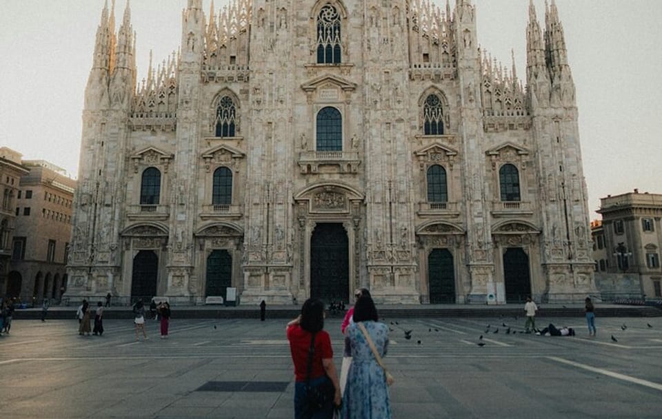 Professional Photoshoot Tour at Milan's Iconic Duomo