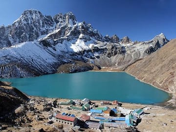 Beautiful Gokyo Lake