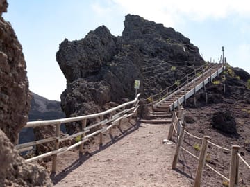 Culinary and Hiking Tour of the Amalfi Coast and Naples