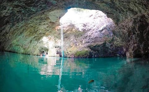 Half-Day Blue Hole Tour in Negril with Transportation