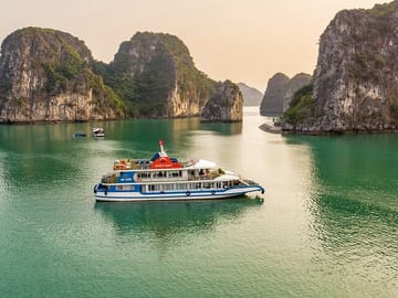 ozy Bay Premium Halong Day Trip, 5 Star Cruise with Buffet Lunch