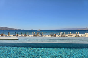 Private Full Day Tour to Aqaba Red Sea from Petra Hotels.