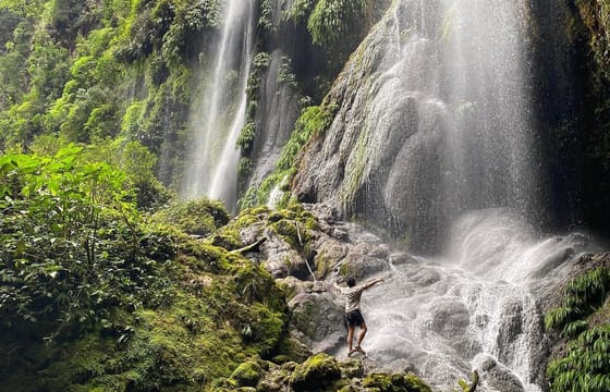 Tin-01 : Rio Derrepente’s Hidden Waterfalls – Paradise Unveiled