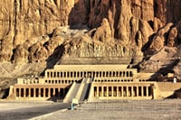 Luxor Valley of the kings, Temple Hatshepsut, colossi of Memnon 9
