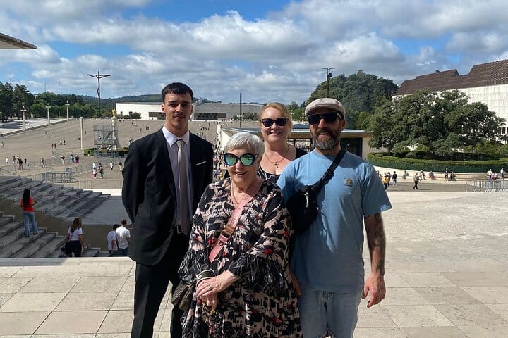 Lisbon to Porto with stops Aveiro-Fátima-Coimbra-Tomar-Nazaré-Óbidos