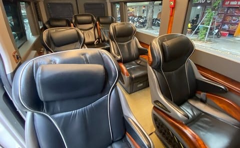Luxury Limousine Bus Transfer from Hanoi to Sapa