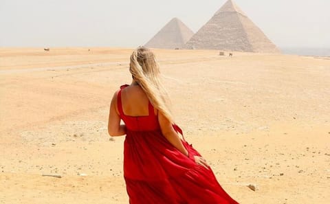 Private Giza Pyramids Tour with Dinner Cruise in Cairo