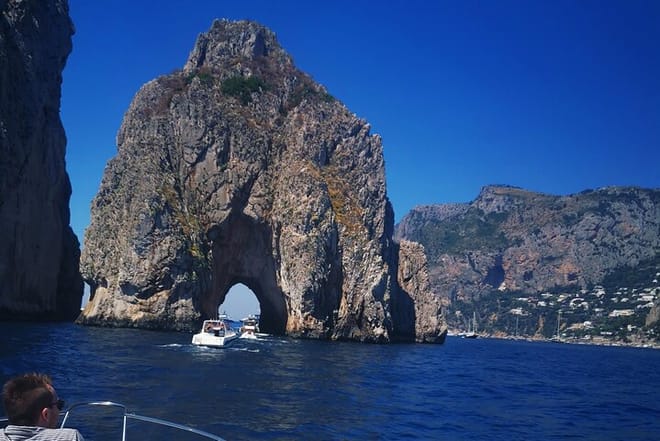 Full day Capri small group with grottos 8