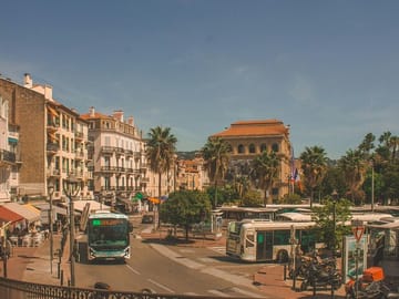 Private Guided Walking Tour of Cannes in 2 Hours